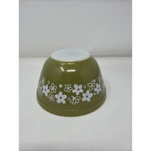 Pyrex Green Spring Blossom Crazy Daisy #401 1.5pt Mixing Bowl #1